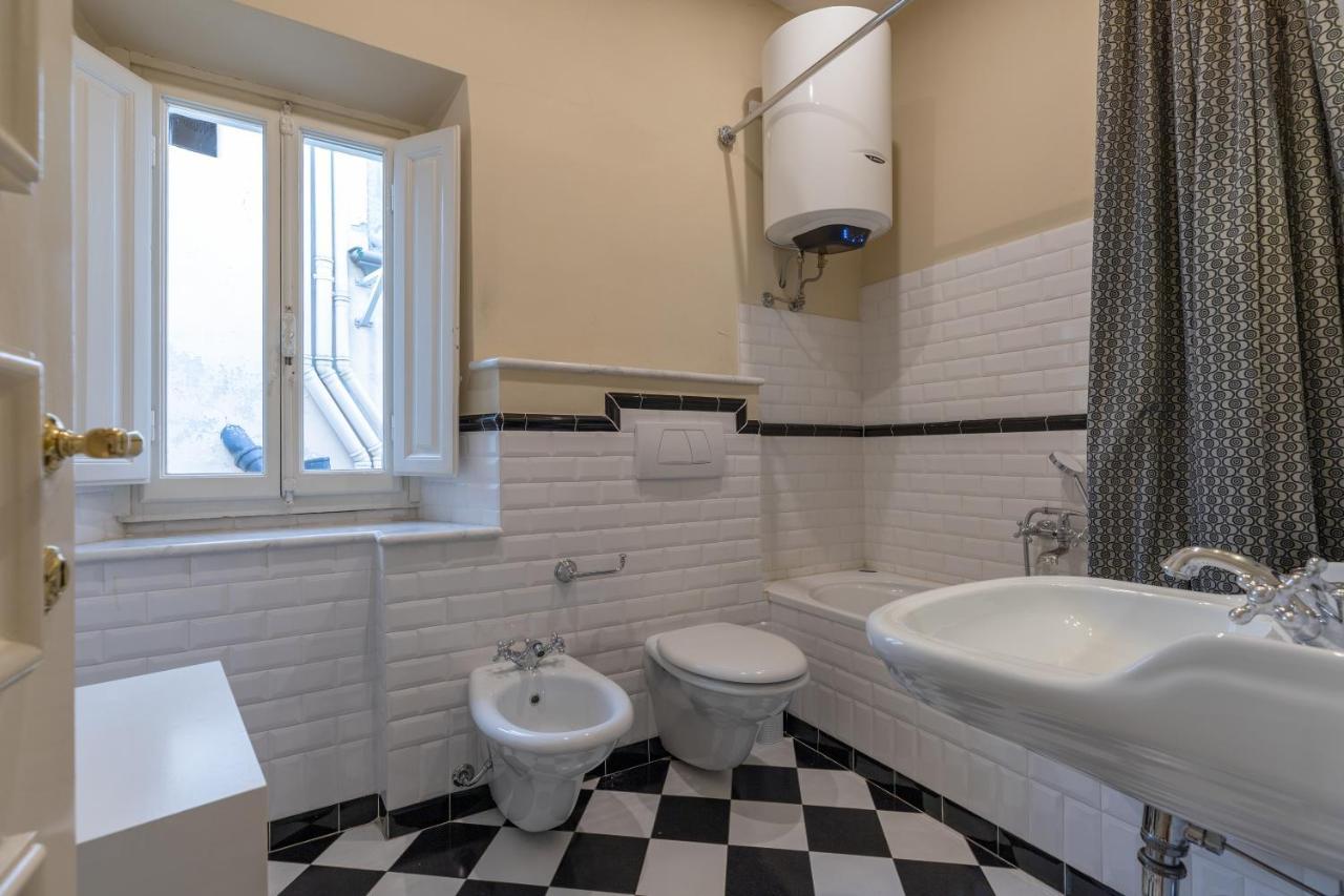 Seta Spacious Apartment Next To The Duomo ฟลอเรนซ์ ภายนอก รูปภาพ