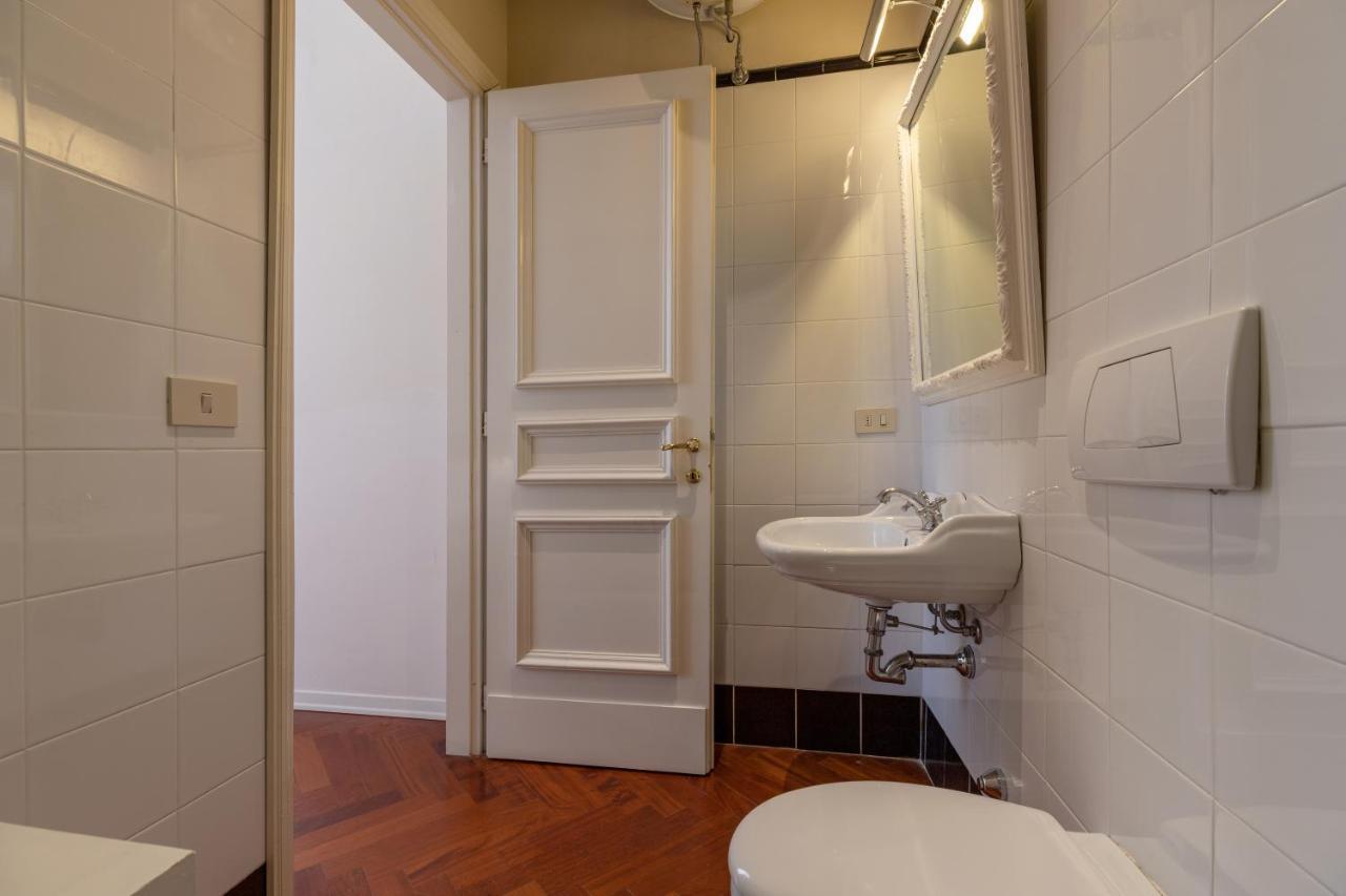 Seta Spacious Apartment Next To The Duomo ฟลอเรนซ์ ภายนอก รูปภาพ