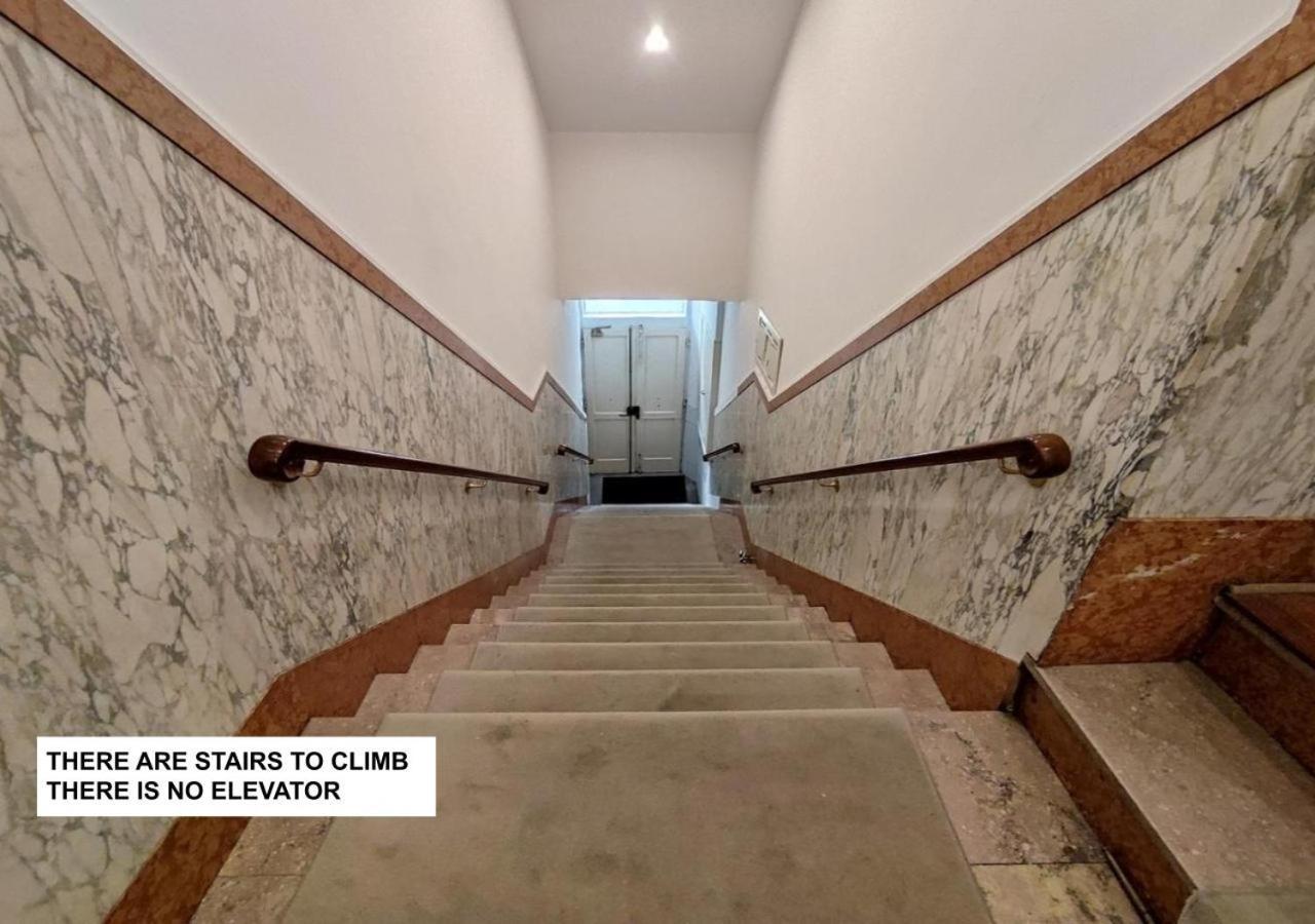 Seta Spacious Apartment Next To The Duomo ฟลอเรนซ์ ภายนอก รูปภาพ